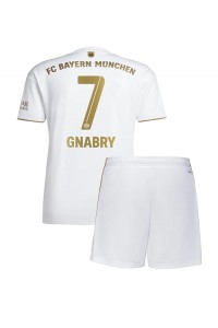 Bayern Munich Serge Gnabry #7 Babyklær Borte Fotballdrakt til barn 2022-23 Korte ermer (+ Korte bukser)